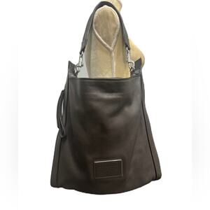 Excellent Marc Jacobs Essentials Gray Hobo Bag‎
